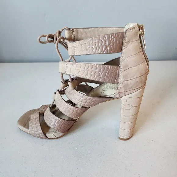 Vince Camuto Gladiator Sandal "NEW" - Picture 11 of 16